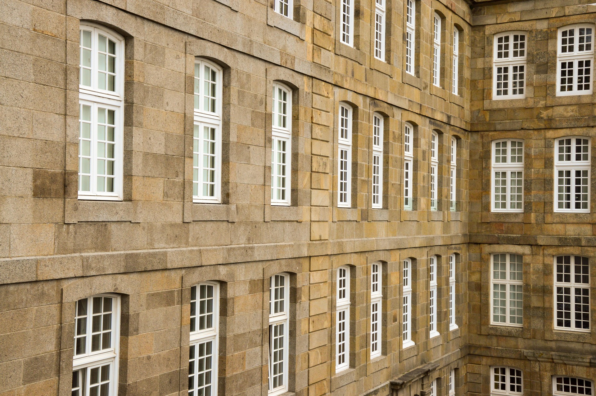 Loi n°2026-795 du 18 août 2026 visant à moderniser la gestion du patrimoine immobilier de l’État