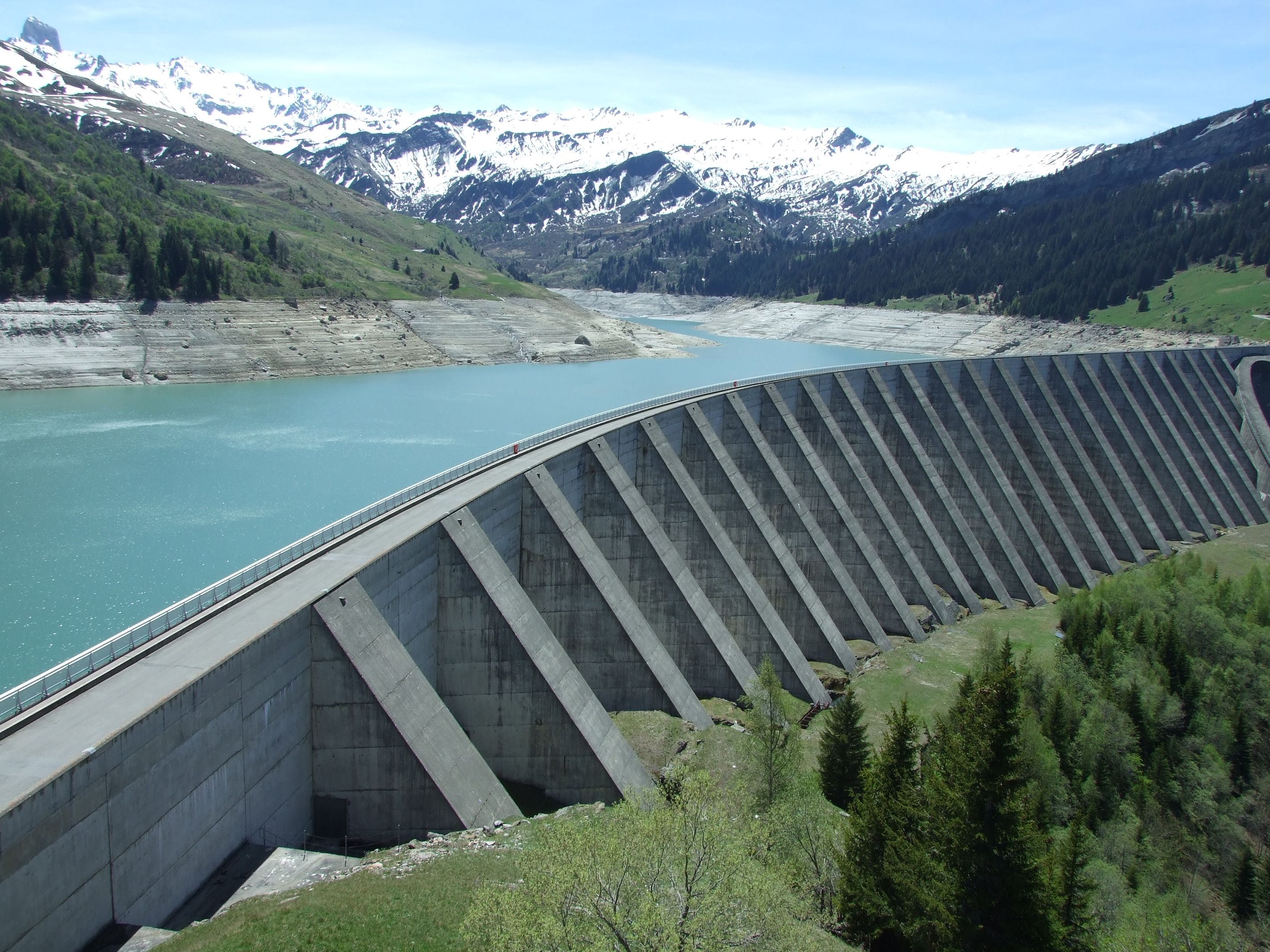 Sous-exploiter le potentiel d’un site d’implantation de projet hydroélectrique peut justifier un refus d’autorisation